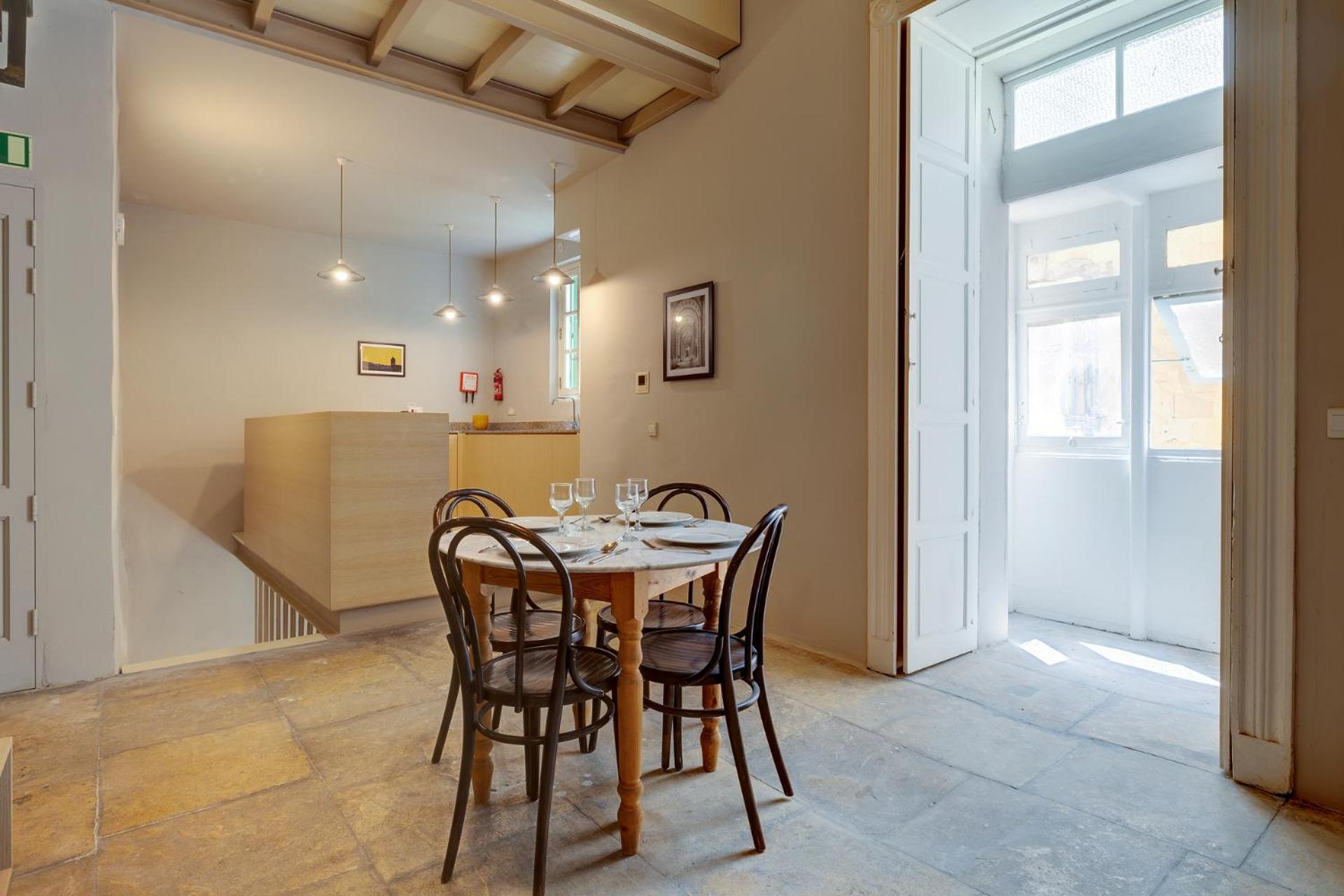 Apartament Tranquil 2 Bedroom In The Heart Of *